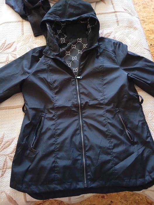 Дамско черно преходно яке