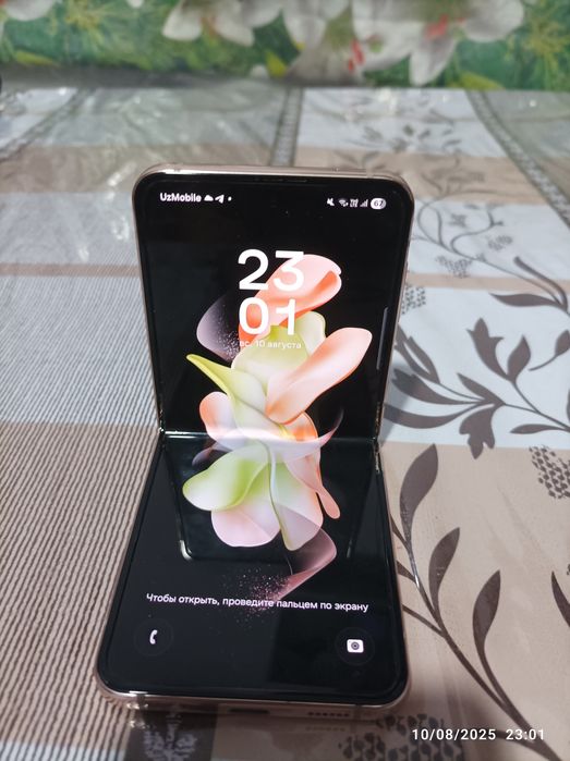 Galaxy z flip 4 .kamchilik yuq