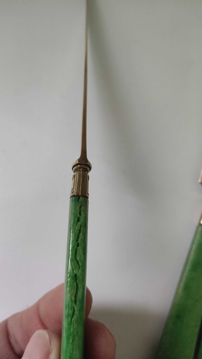 Десертни прибори от месинг с перленозелена бакелитова дръжка