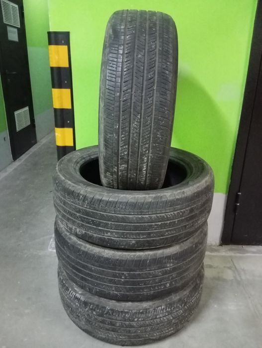 Продам Летние шины в комплекте 4шт размер 235.55r20