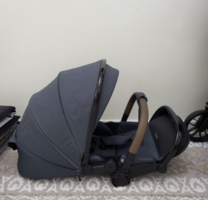 Продам коляку kidilo D900