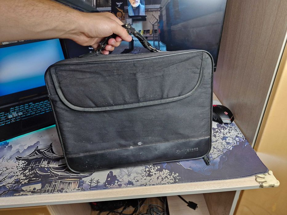 Шустрый core i7. Батарею держит 2ч. Ssd