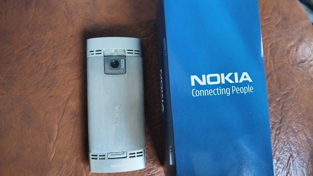 Vand Nokia x2-00 in stare foarte buna -ca NOU !!