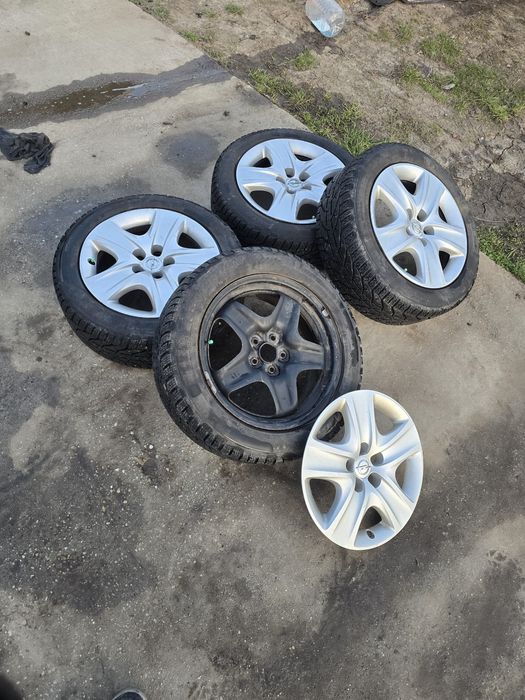 Set jante structurate 5x105 Opel Astra J K 225 50 17 roti iarna