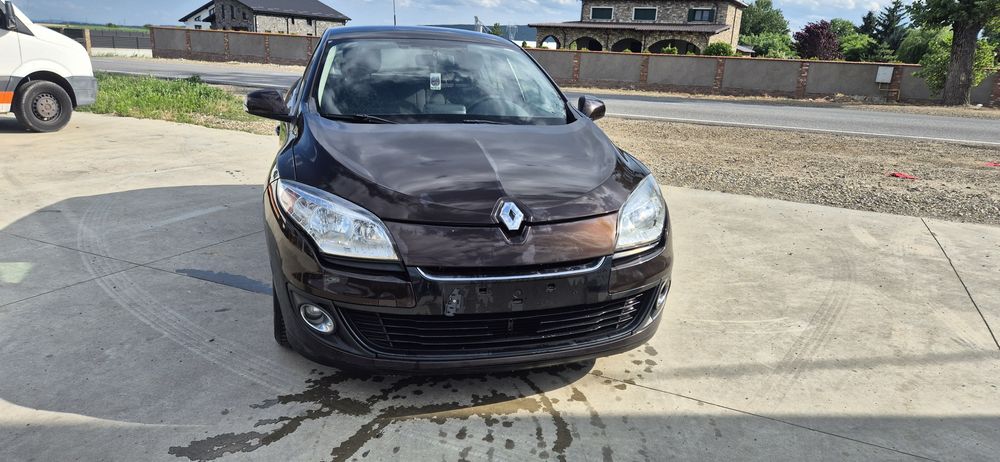 RENAULT Megane