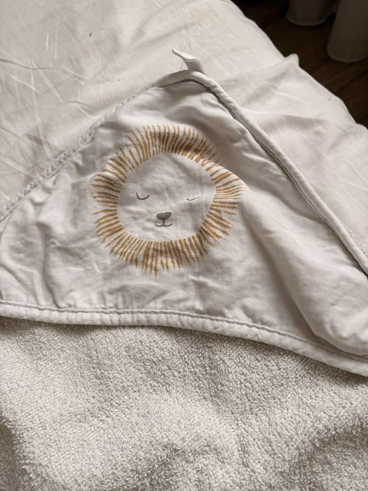 Бебешка хавлия Bonjourbebe - Lion Head