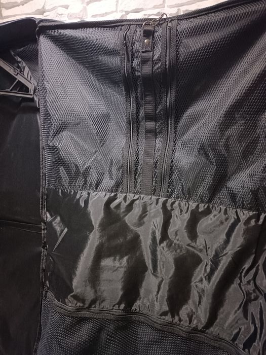 Кожен,калъф за дрехи