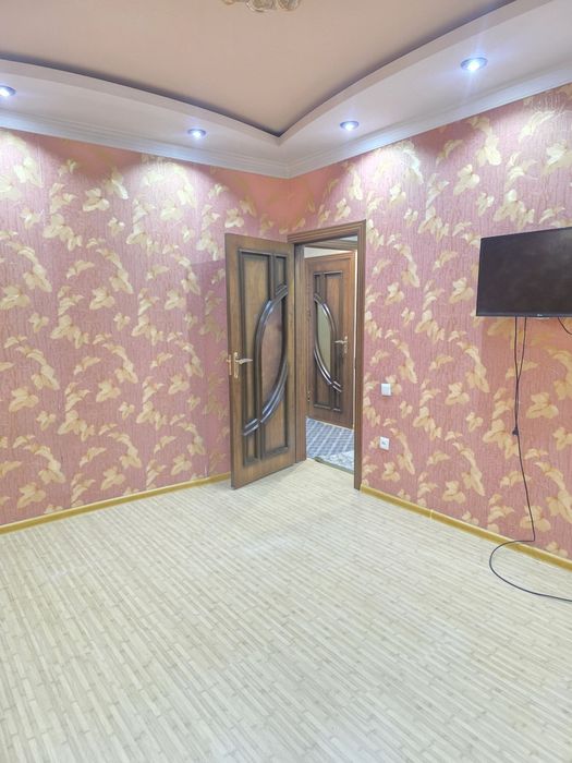 Чиланзар - 20 кв 2/1/5. 65м2 Срочно Продам квартиру