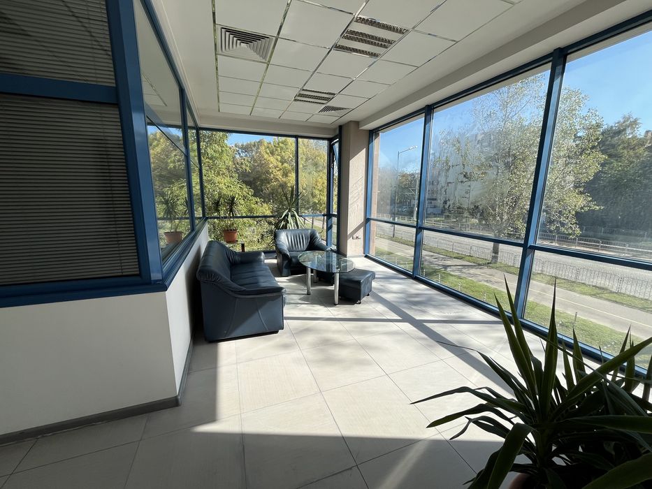 Дава се под наем Офис в София, Хладилника - 324 кв.м за 2400 € - Снимка #7