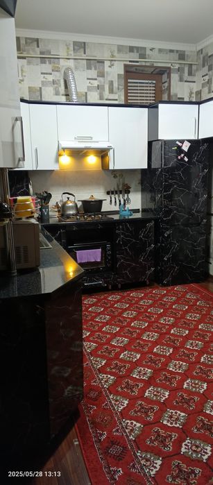 Продаю 3 комнатную квартиру.