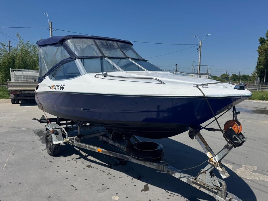 Barca bayliner capry