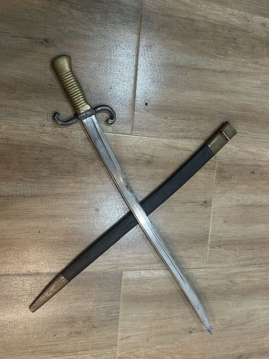 Рядък Пруски Тесак