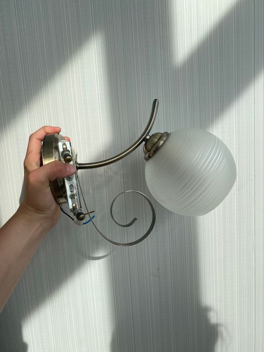 Лампа прикроватная