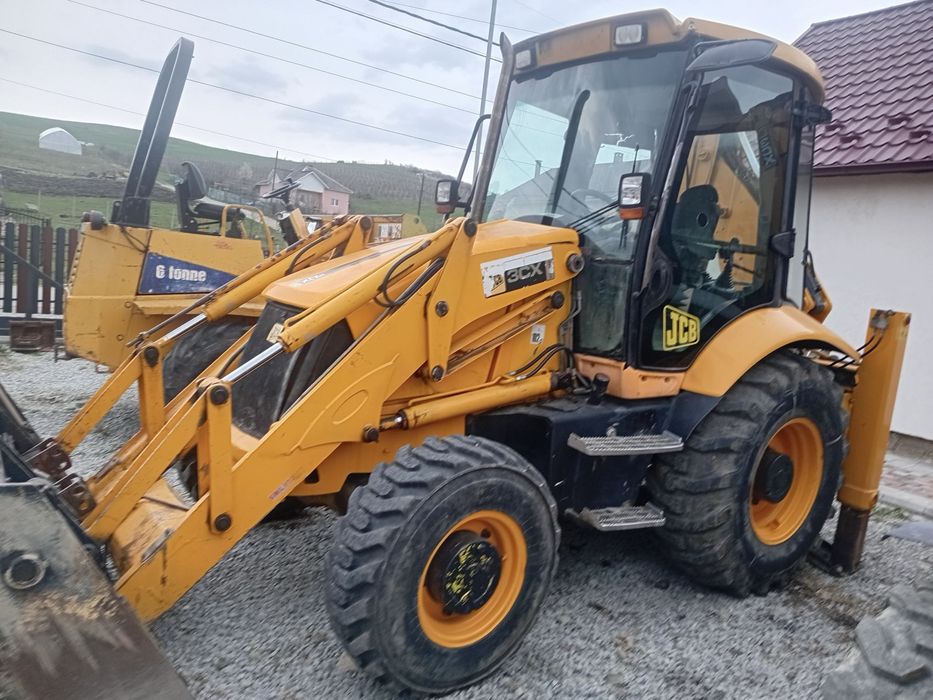 Buldoexcavator JCB 3CX 2007