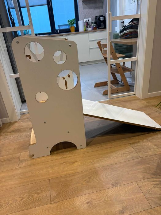 Vand turn de invatare Leea, tobogan, tabla de scris, scaun