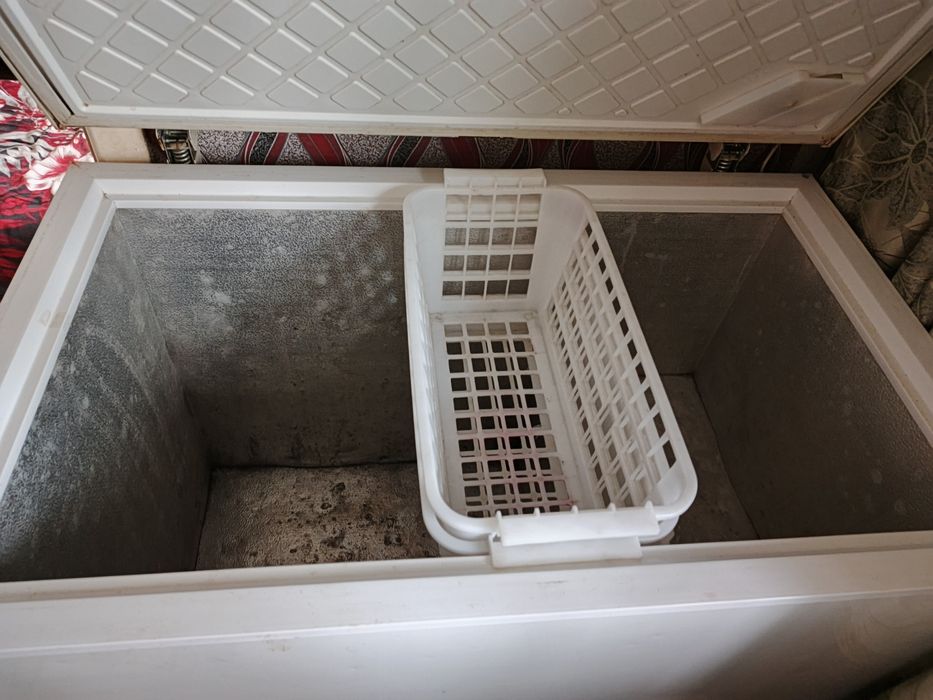 Продам морозильную камеру