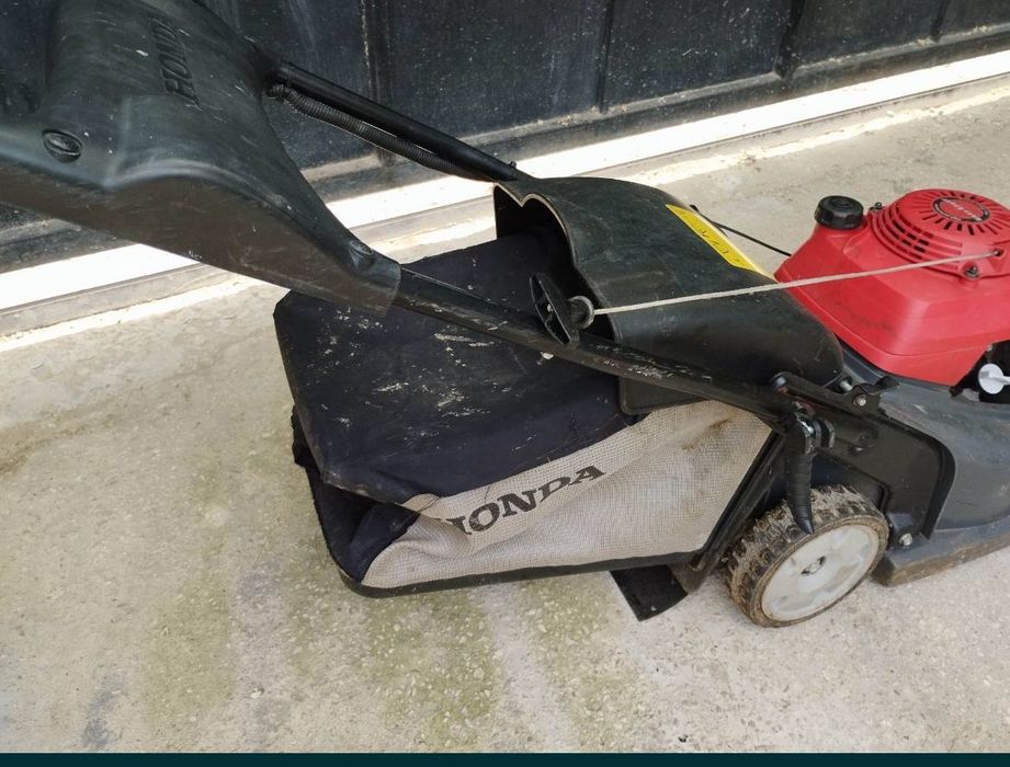 Инструмент за косене косачка Honda Хонда със самоход перфектно състояние