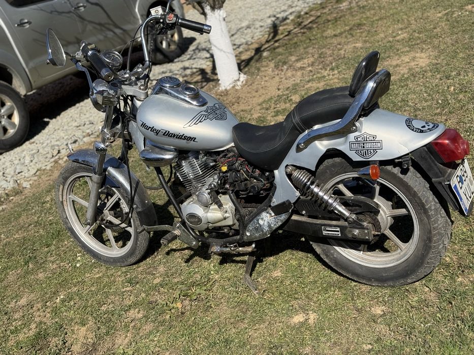 Motocicleta chopper 150 perfect functionala