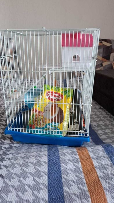 ОТДАМ Клетку для хомяков с едой бонусом в надежные руки
