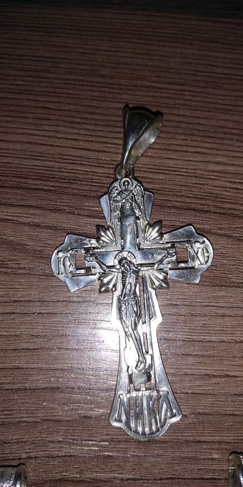 Серебряный крест