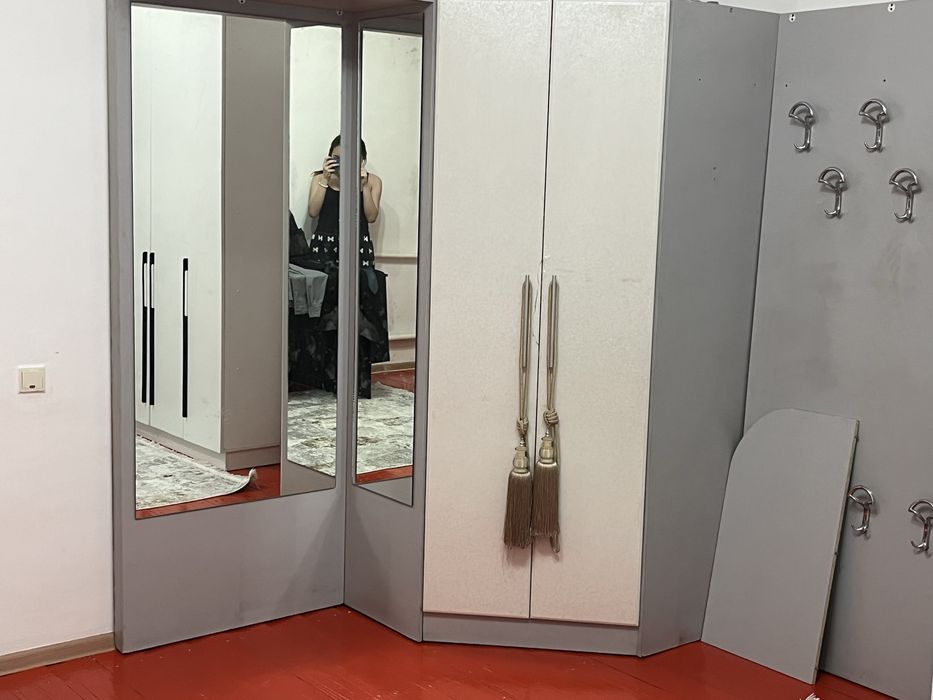 Шкаф для прихожей