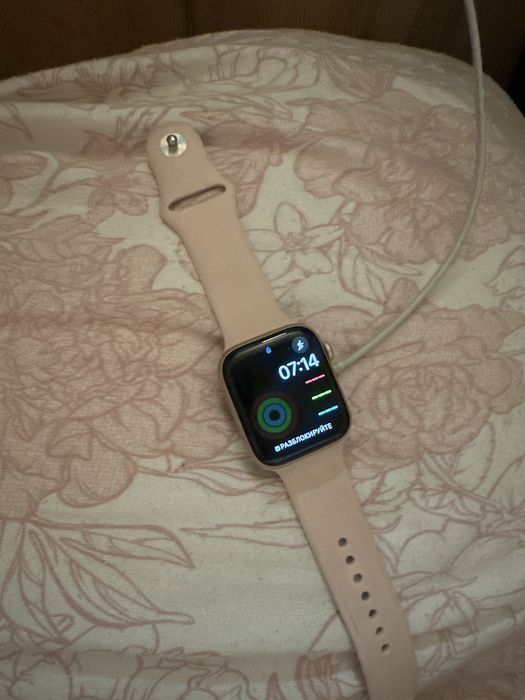 Apple watch продаю