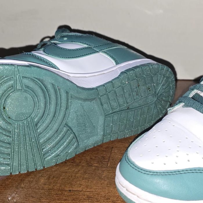 Nike dunk low nature
