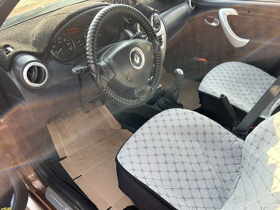 Рено Сандеро степвей