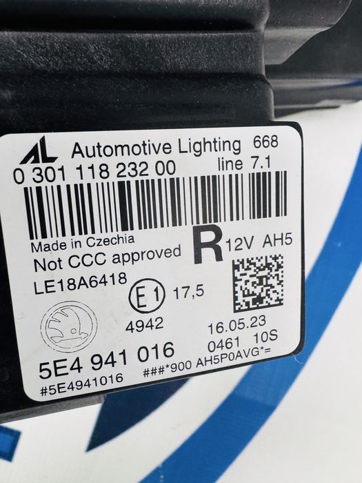 Far dreapta led Skoda Octavia 4 cod 5E4941016
