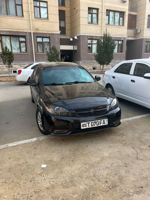 Ласетти 1,8 100 % жентра қилинган ичларигача наваротлари қилинган