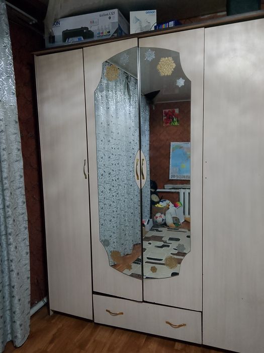 Продам шкаф недорого