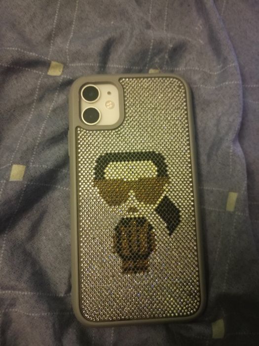 iPhone 11 продам