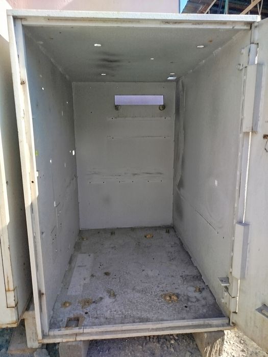 Сейф толстостенный. Торг.