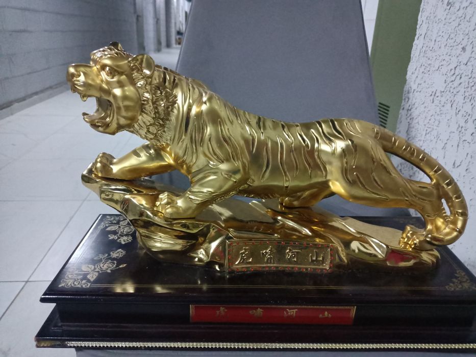 Сувенир Тигр золотой