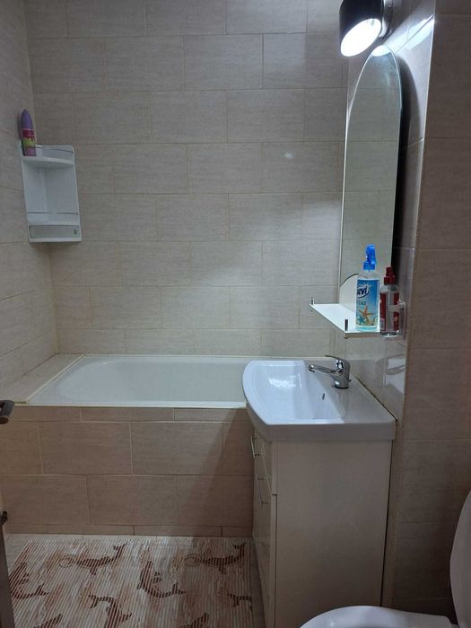 Apartament o camera - zona Nicolina