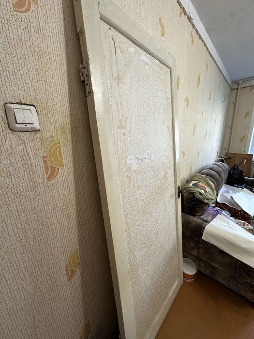 Отдам диван кресла шкаф дверь