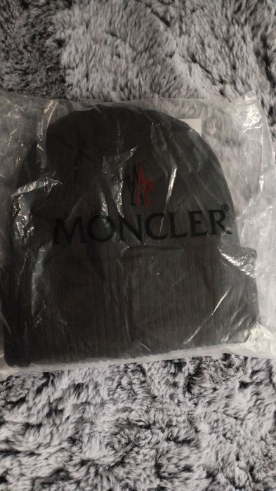 Căciulă Moncler Black