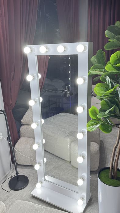 Зеркало с подсветкой