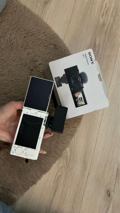 Фотоапарат  Sony ZV1