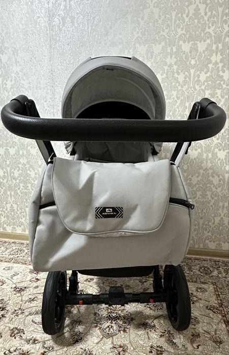 Продам коляску Adamex