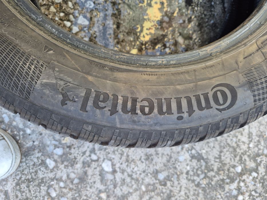 2бр зимни гуми Континентал 205-55-16/ 2020г/ 5.2мм грайфер/