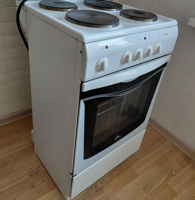 Продам электрическую плиту