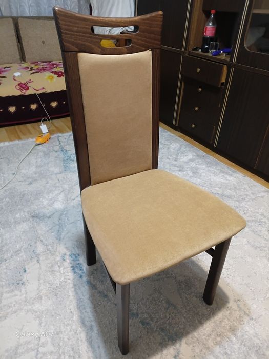 Срочно продам стулья