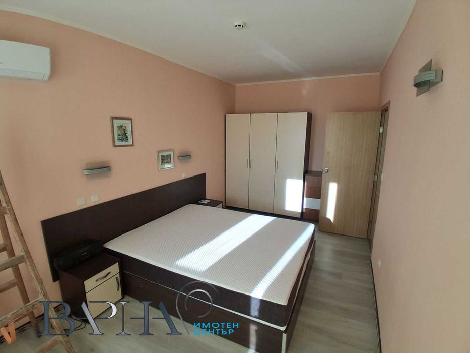 Двустаен апартамент - Ален мак