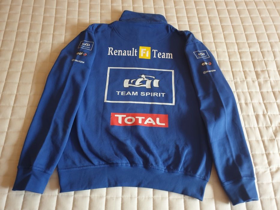Bluza  de  barbati  -  200 lei.