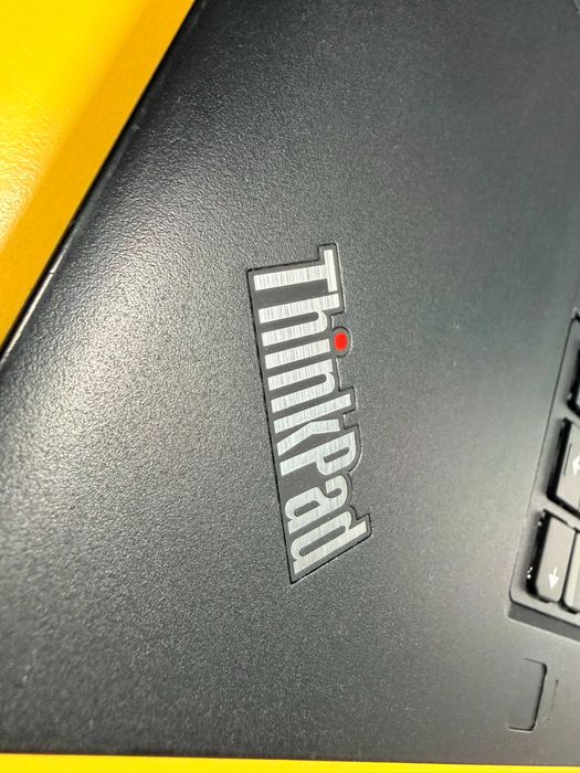 Лаптоп LENOVO THINKPAD T480 14" i5-8250u/ 8GB/256GB SSD/FullHD/HDMI