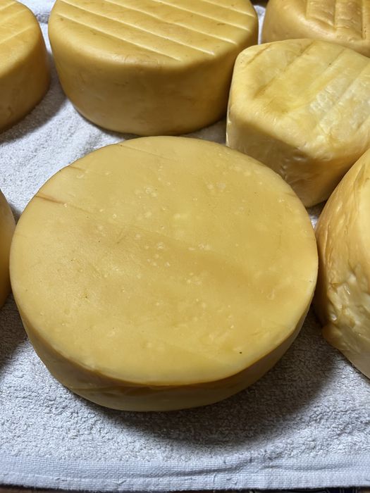 Cascaval,Branza de vanzare