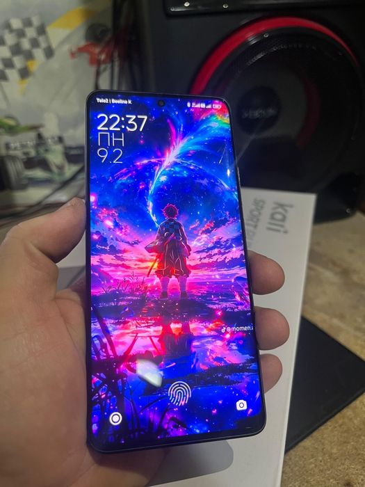 Продам Xiaomi Redmi Note 13 Pro+ 12 ГБ/256 ГБ