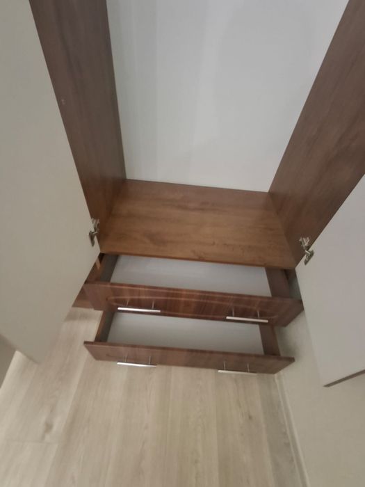 Продается шкаф в отличном состаяние