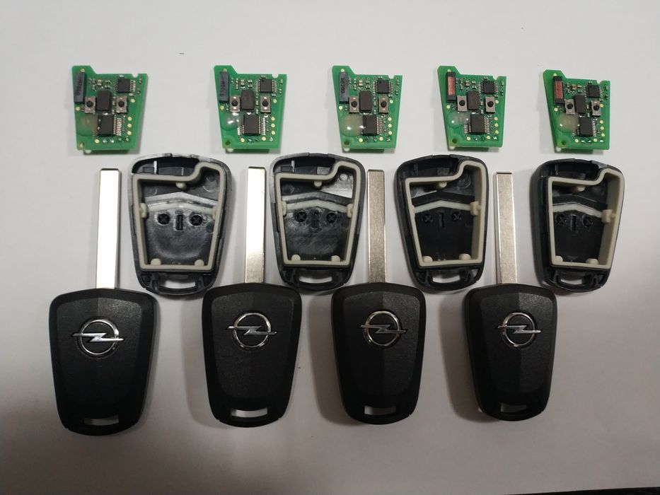 Оригинални реновирани ключове,opel astra H,zafira B 433mhz с pcf7941